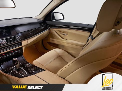 Used 2013 BMW 528i Sedan image 23