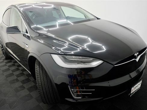 Used 2018 Tesla Model X 75D AWD/4WD image 11