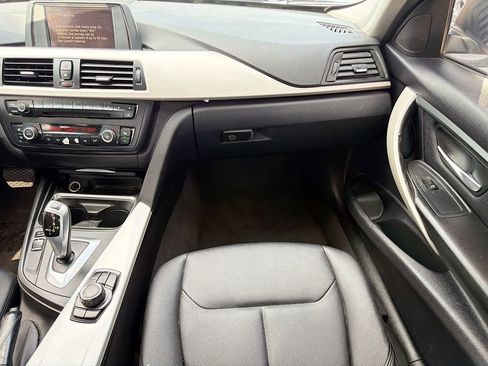 Used 2014 BMW 320i xDrive Sedan image 19