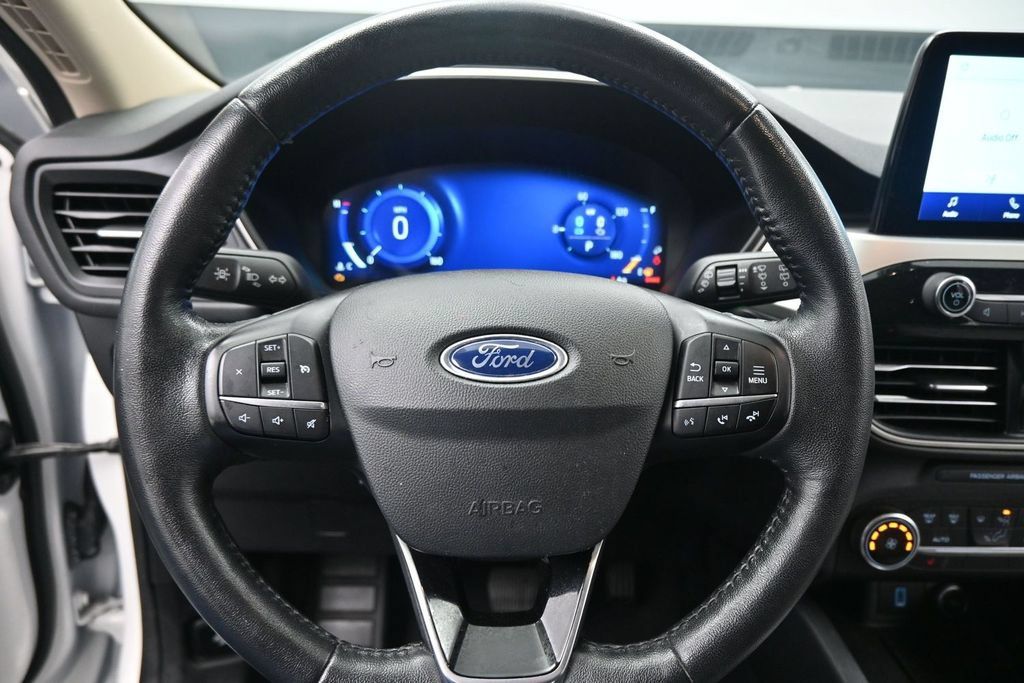 Used 2020 Ford Escape SE Sport FWD image 15