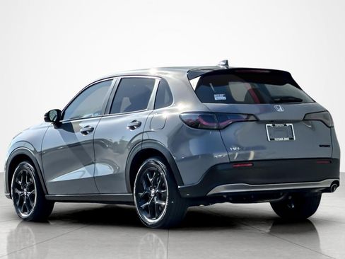 Used 2024 Honda HR-V Sport image 3