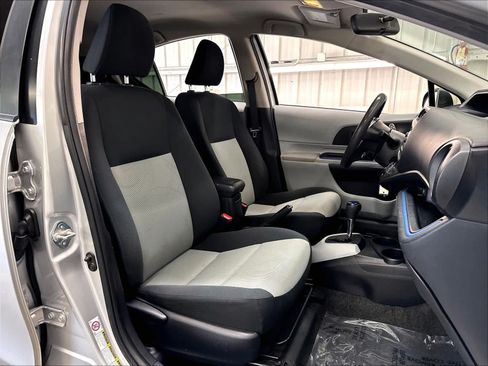 Used 2013 Toyota Prius C Two FWD image 29