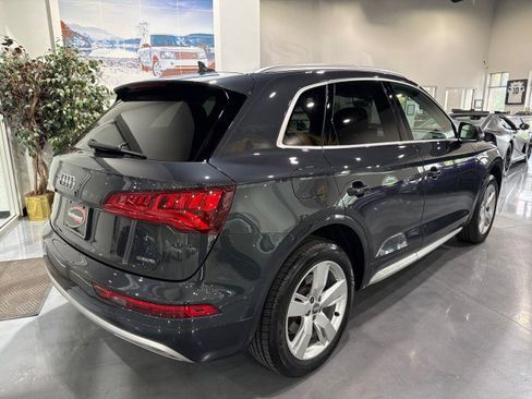 Used 2019 Audi Q5 2.0T Premium Plus w/ Premium Plus Package AWD/4WD image 3