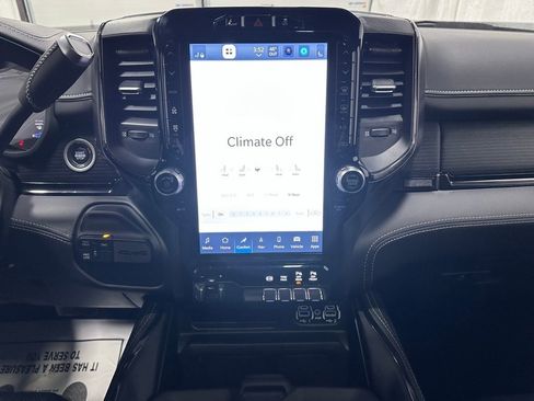 Used 2024 RAM 2500 Limited image 26