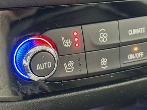 Used 2023 Buick Enclave Avenir w/ Avenir Technology Package image 24