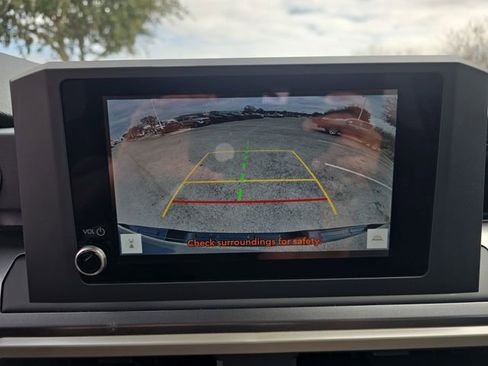 Used 2025 Toyota Tacoma SR5 image 21