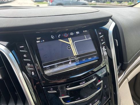 Used 2019 Cadillac Escalade ESV Premium Luxury AWD/4WD image 28