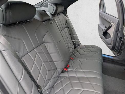 New 2026 BMW i7 eDrive50 w/ M Sport Package image 17