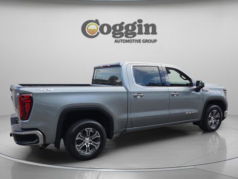 Used 2026 GMC Sierra 1500 SLT AWD/4WD image 5