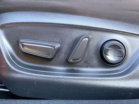 Used 2023 Toyota Camry LE image 33