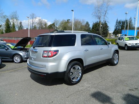 Used 2017 GMC Acadia Limited SLT image 8