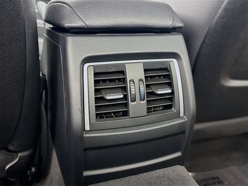 Used 2017 BMW 320i Sedan image 25