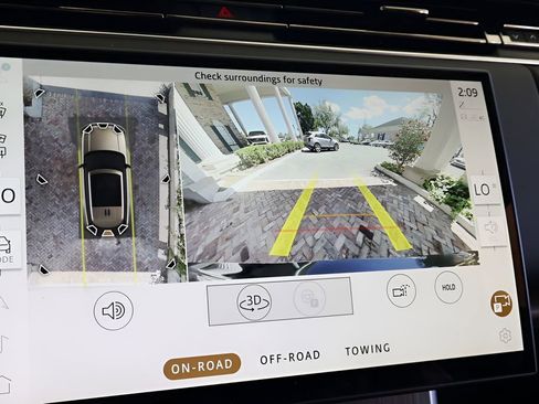 Used 2024 Land Rover Range Rover Autobiography image 24