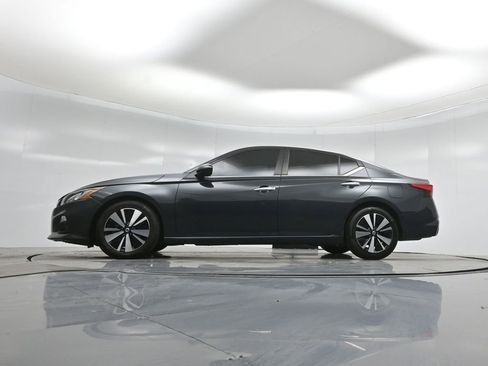 Used 2022 Nissan Altima 2.5 SV image 50