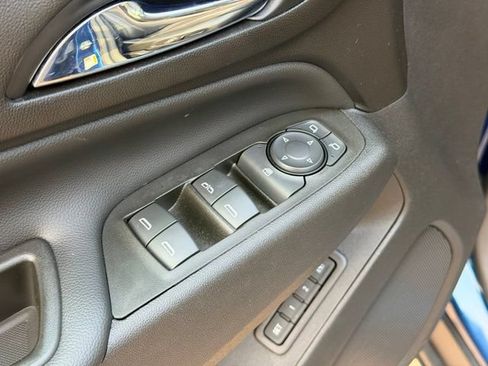 Used 2021 Chevrolet Equinox LT FWD image 20