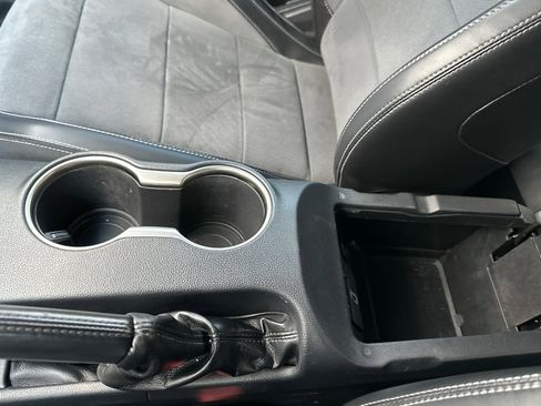 Used 2019 Ford Mustang Shelby GT350 w/ Technology Package image 31