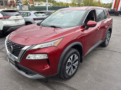 Used 2021 Nissan Rogue SV AWD/4WD image 3