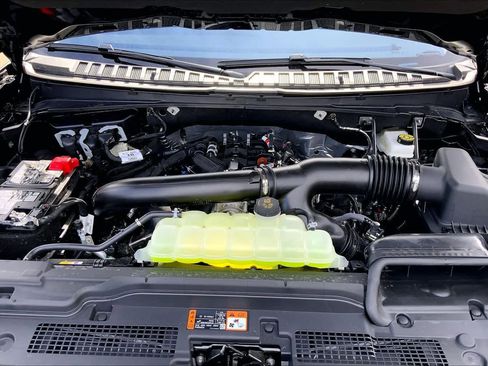 New 2025 Ford Expedition Active image 16