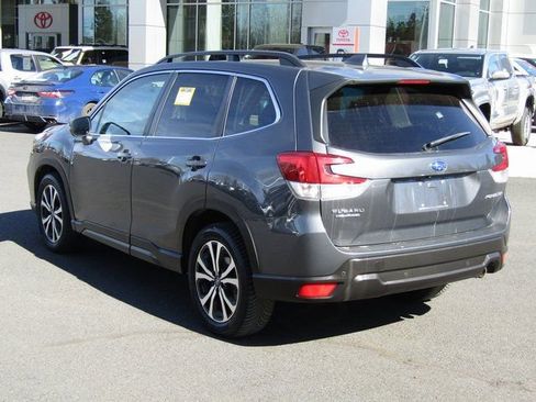 Used 2020 Subaru Forester Limited image 3