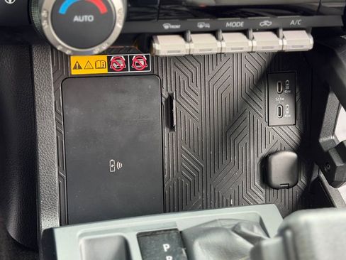 Used 2024 Toyota Tacoma TRD Off-Road w/ TRD Off Road Upgrade Package image 15