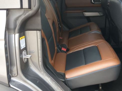 Used 2023 Ford Bronco Outer Banks w/ Sasquatch Package AWD/4WD image 19