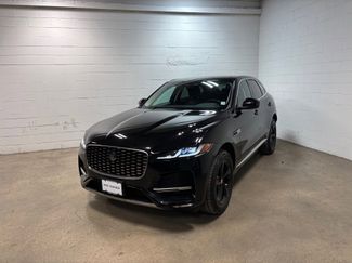 Used 2023 Jaguar F-PACE S video 2