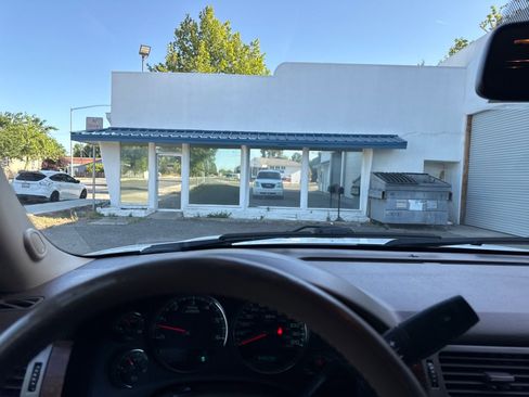 Used 2014 GMC Yukon XL SLT RWD image 13