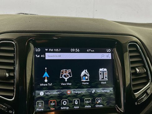 Used 2020 Jeep Compass Latitude AWD/4WD image 13