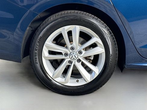 Used 2020 Volkswagen Passat 2.0T SE w/ Sunroof Package image 33