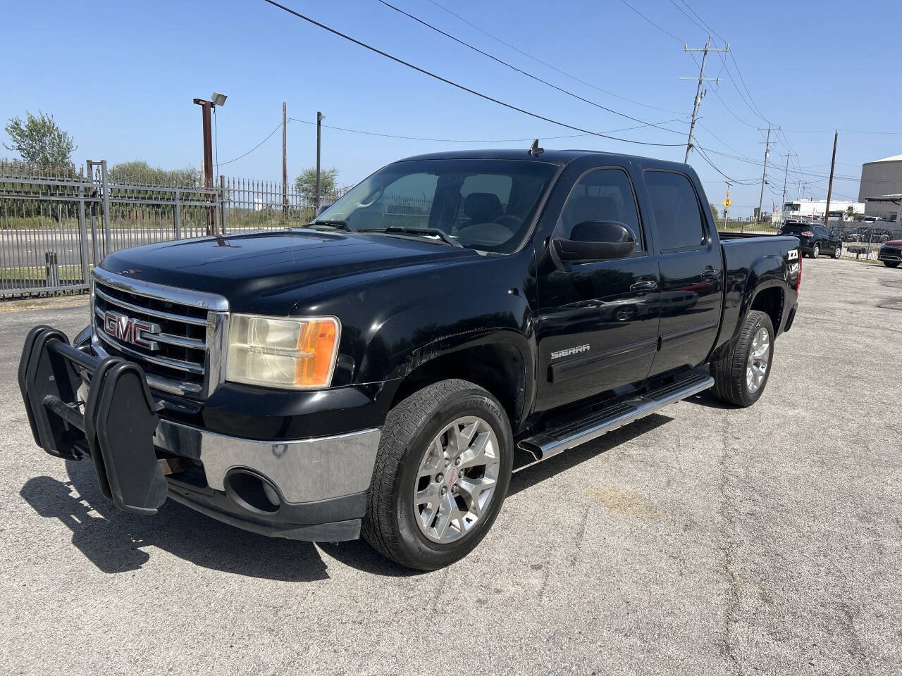Used 2012 GMC Sierra 1500 SLT w/ SLT Convenience Package AWD/4WD image 1
