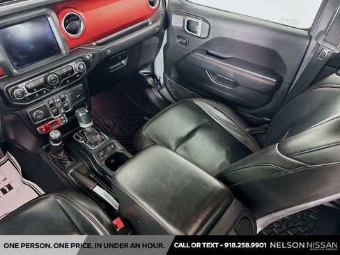 Used 2020 Jeep Gladiator Rubicon AWD/4WD image 23