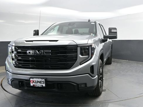 Used 2024 GMC Sierra 1500 Elevation w/ Max Trailering Package AWD/4WD image 5