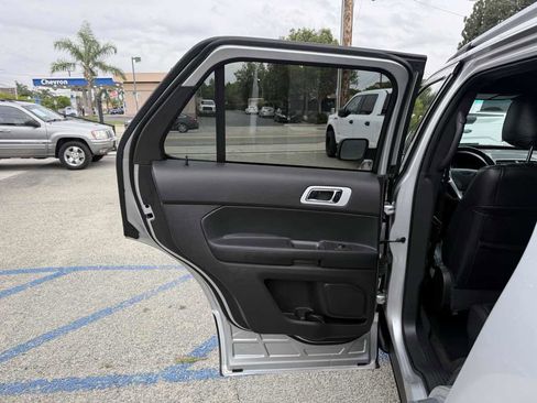 Used 2013 Ford Explorer Limited image 14