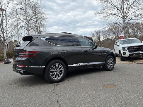 Used 2024 Genesis GV80 2.5T image 3