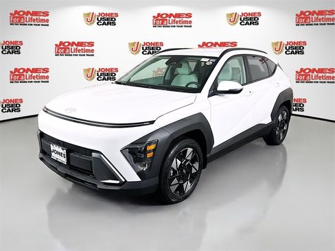 Certified 2025 Hyundai Kona SEL image 12