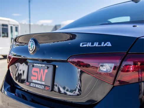 Used 2023 Alfa Romeo Giulia Sprint image 8