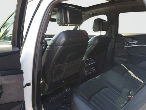 Used 2023 Audi e-tron S Premium Plus image 14