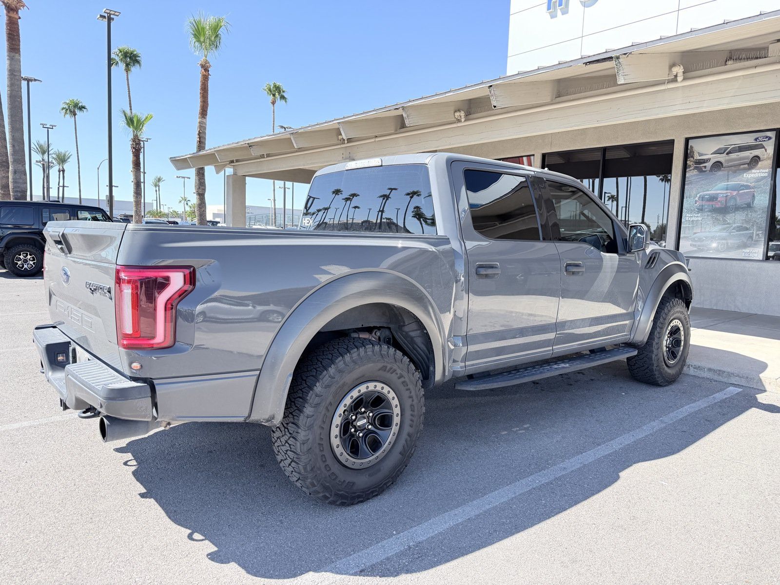 Used 2020 Ford F150 Raptor AWD/4WD image 6