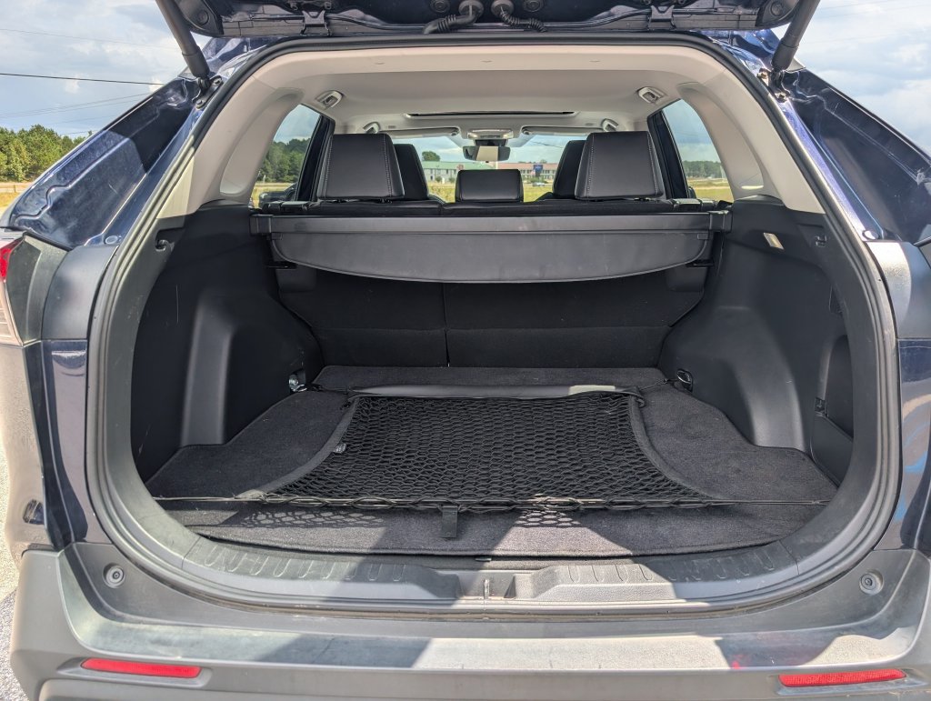 Used 2024 Toyota RAV4 XLE Premium FWD image 33