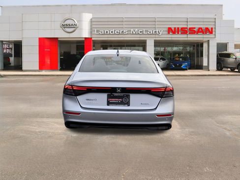 Used 2024 Honda Accord EX-L image 4