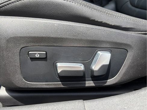 Used 2020 BMW 330i Sedan RWD image 17