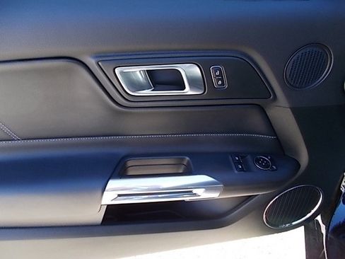 Used 2023 Ford Mustang GT Premium image 12