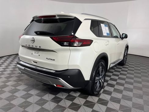 Used 2023 Nissan Rogue Platinum w/ Platinum Premium Package FWD image 10