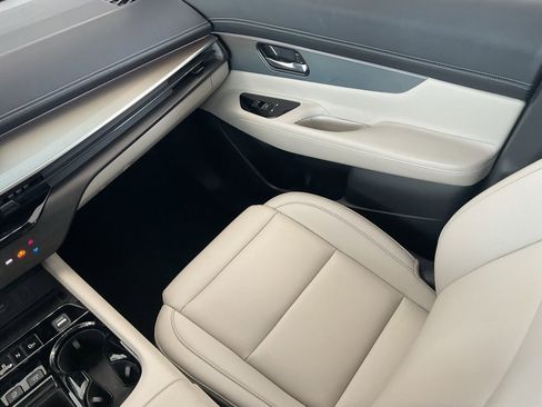 Used 2025 Nissan Murano SL image 18