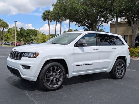 Used 2021 Jeep Grand Cherokee Limited w/ Quick Order Package 28K 80th AWD/4WD image 2