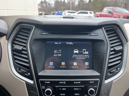 Used 2017 Hyundai Santa Fe Sport image 23