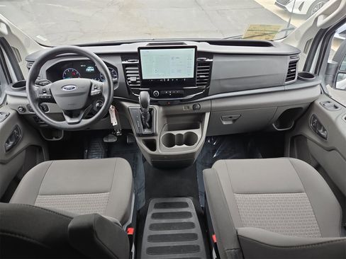 Used 2023 Ford Transit 350 XLT image 12