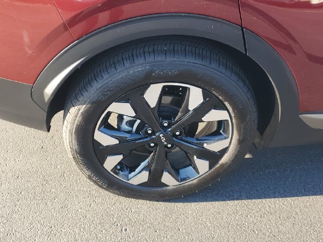 Certified 2024 Kia Sportage X-Line w/ X-Line Premium Package AWD/4WD image 5
