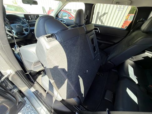 Used 2024 Mitsubishi Outlander SE AWD/4WD image 20