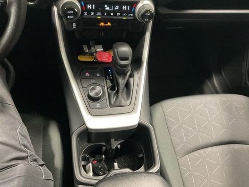 Used 2025 Toyota RAV4 XLE image 16